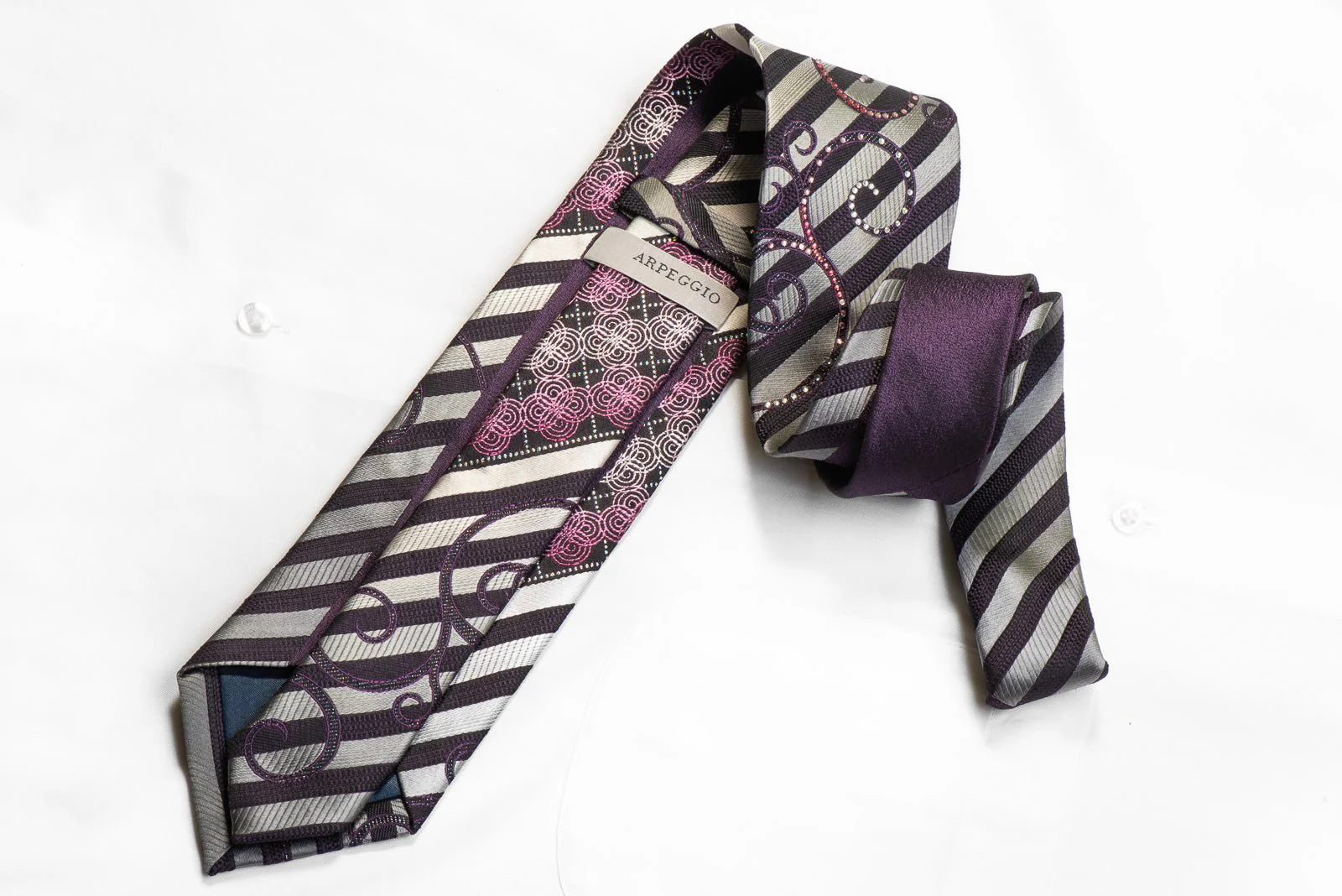 Arpeggio Rhinestone Necktie Silver Striped Scrolls On Black With Sparkles - Image 4