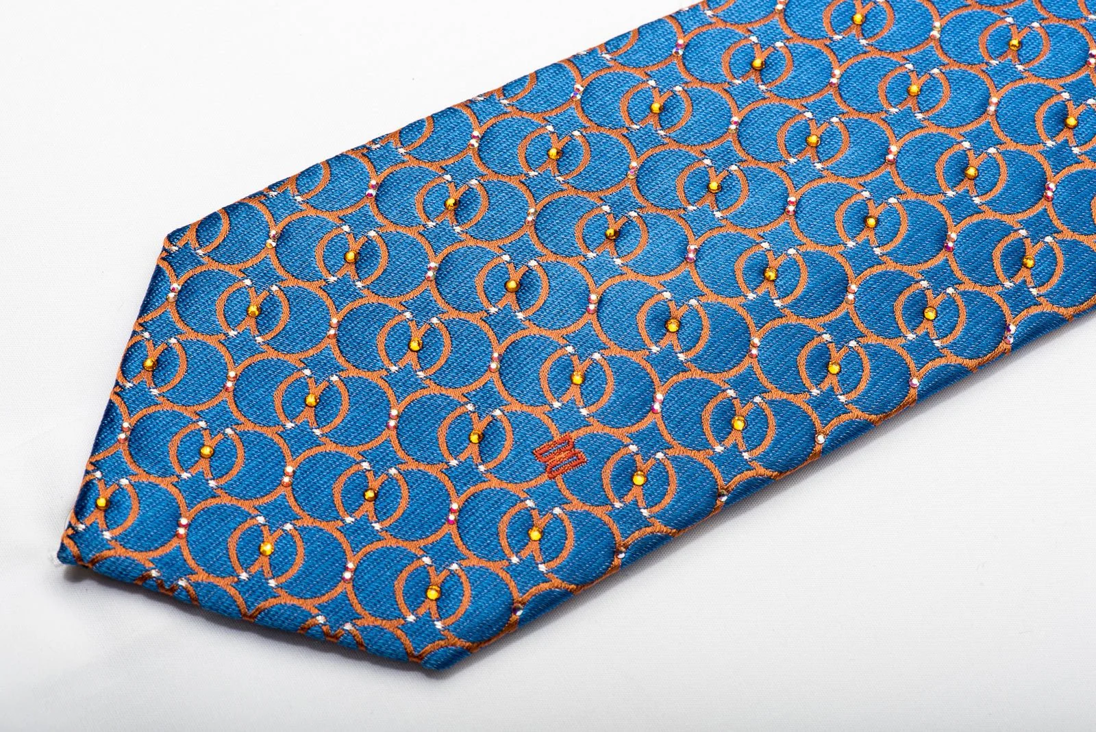 Daks Men's Silk Necktie Orange Interlocking Circles On Blue Sparkling With Rhinestones - Image 3