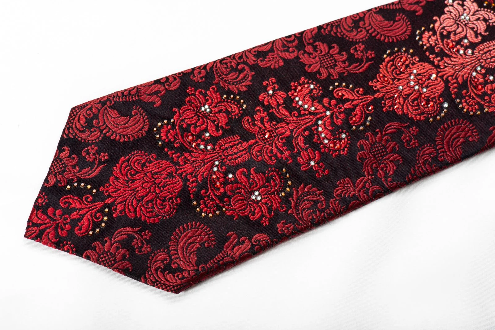 Daniel Hechter Men's Crystal Silk Necktie Burgundy Damask On Black - Image 3