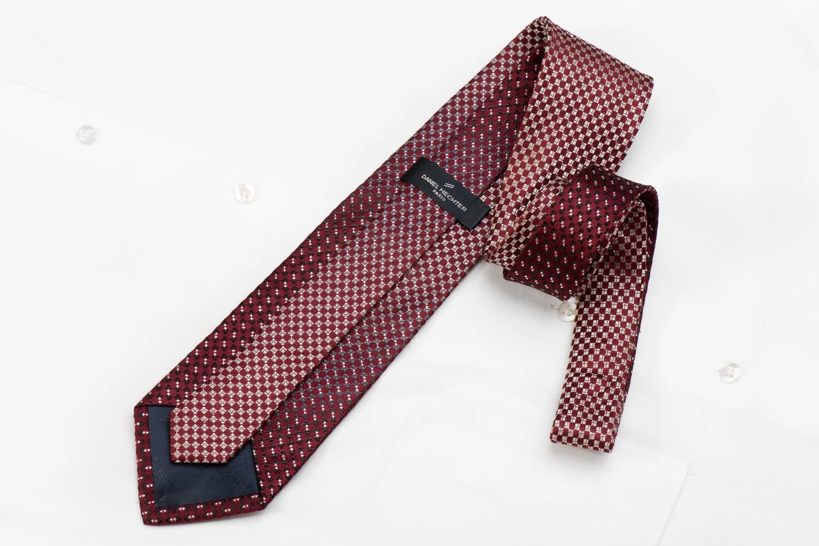 Daniel Hechter Men's Crystal Silk Necktie Silver Burgundy Checkered With Silver Sparkles - Image 4