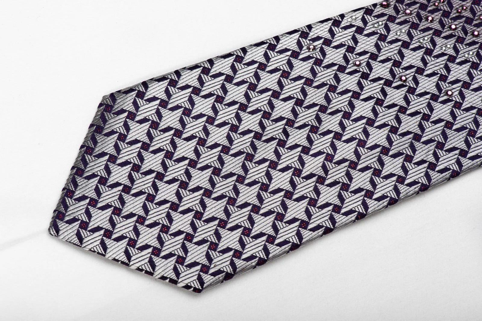 Daniel Hechter Men's Crystal Silk Necktie Silver Geometric On Blue With Red Sparkles - Image 5