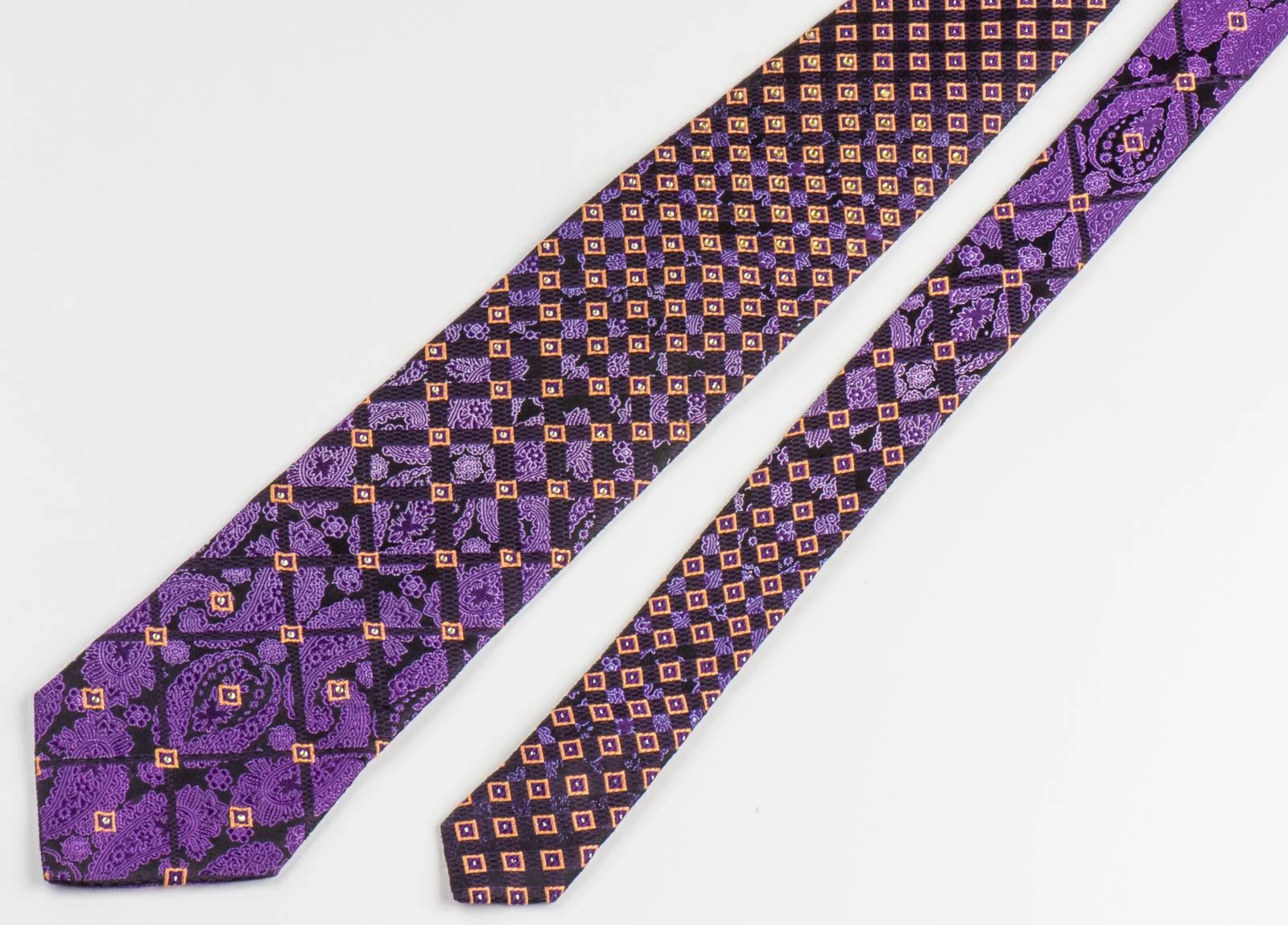Elle Homme Men's Silk Rhinestone Tie Damask & Geometric On Purple Necktie - Image 4