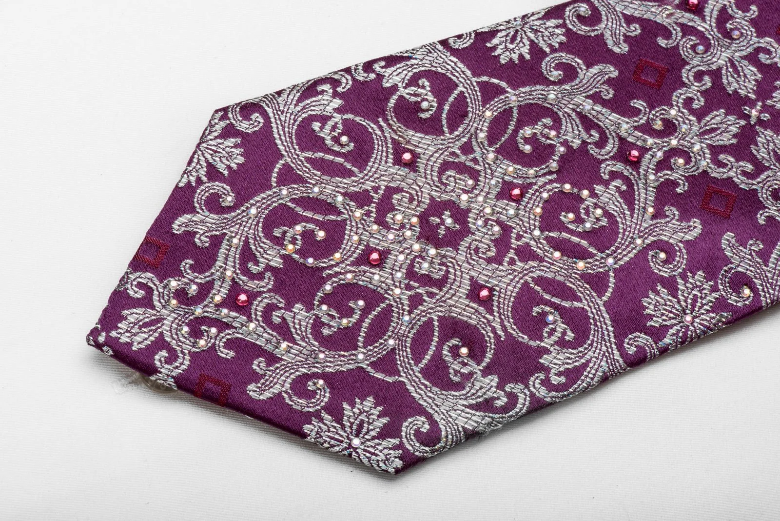 Franco Ferraro Men's Crystal Silk Tie Silver Damask On Purple With Silver Sparkles - Image 3