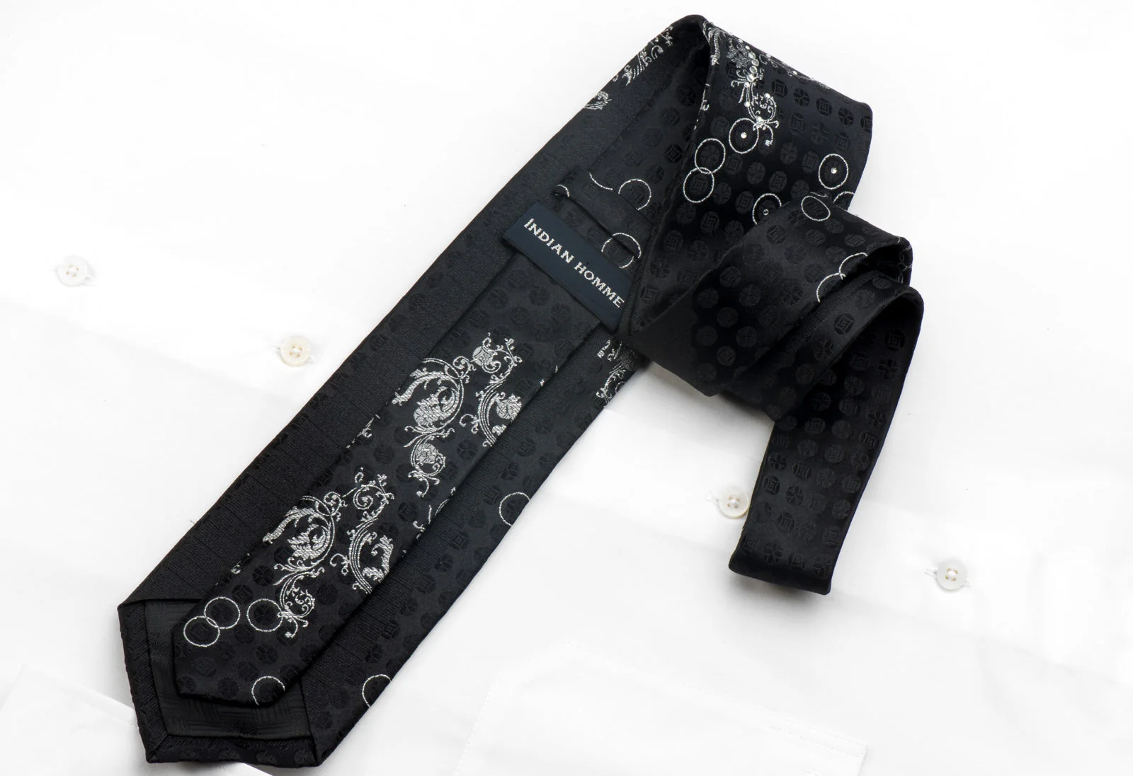 Indian Homme Men's Silk Rhinestone Necktie Silver Acanthus On Black With Sparkles - Image 5
