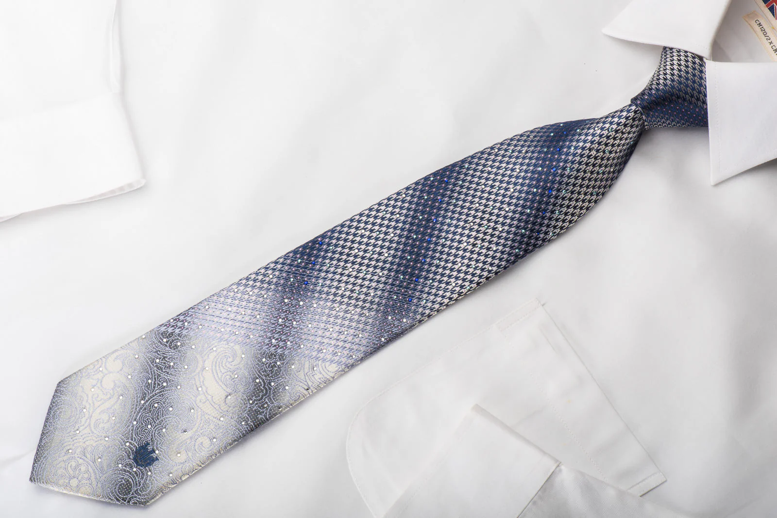 Indian Homme Rhinestone Necktie Silver Hounds Tooth Paisley On Blue With Sparkles - Image 2