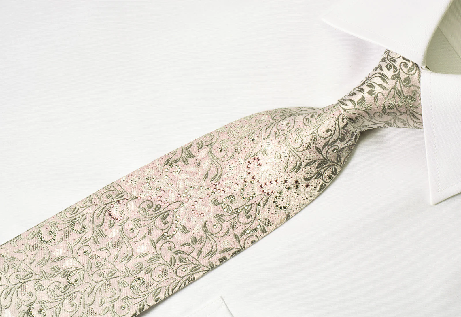 Indian Leaders Rhinestone Necktie Silver Vines On Pink WIth Pink Sparkles - Image 5