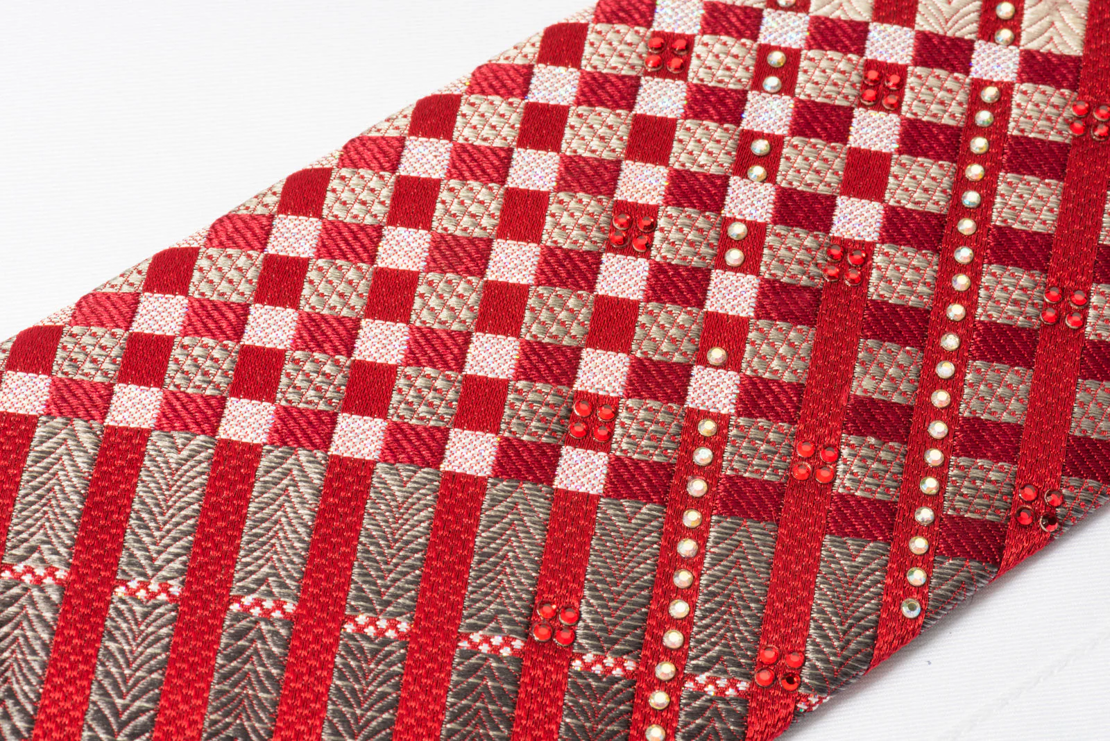 Louis Quatorze Rhinestone Necktie Burgundy Silver Checker With Silver Sparkles - Image 4