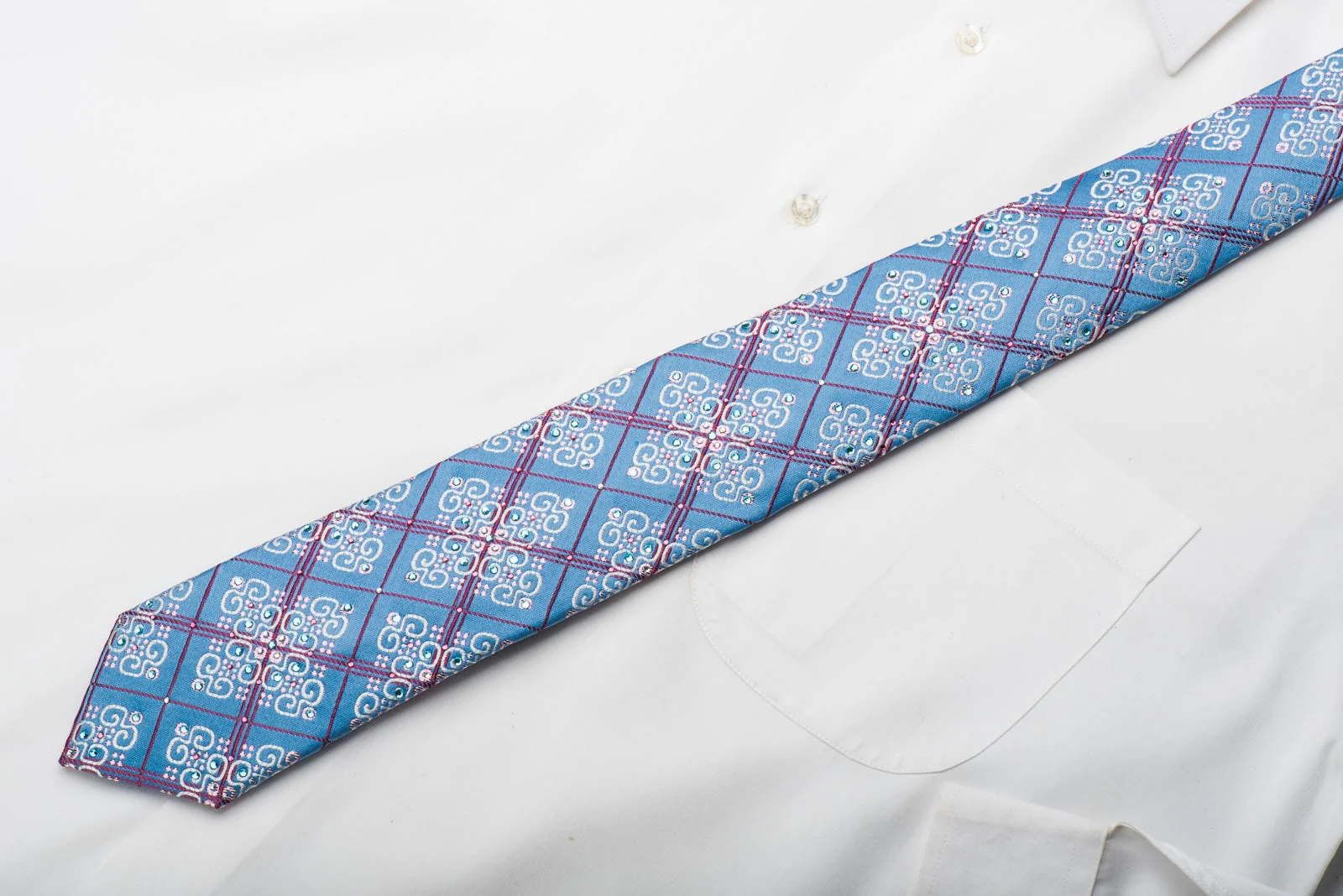 Metro City Rhinestone Necktie Burgundy Checker & Cartouche On Blue With Sparkles - Image 4