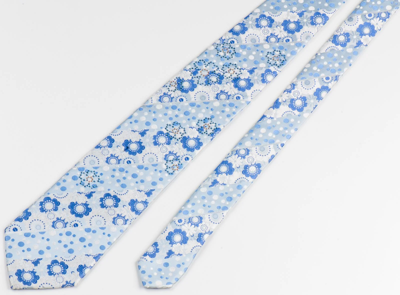 Metro City Silk Necktie Blue Floral Dots Design On Pale Blue With Rhinestones - Image 6