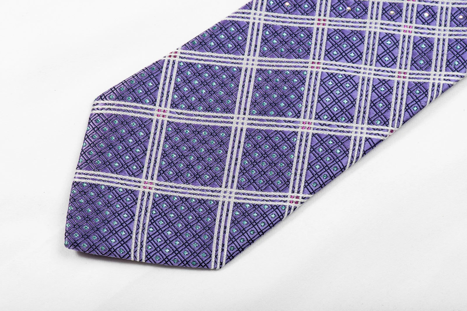 Nicole St Giles Men's Crystal Silk Neckties White Stripes On Mauve With Blue Sparkles - Image 3