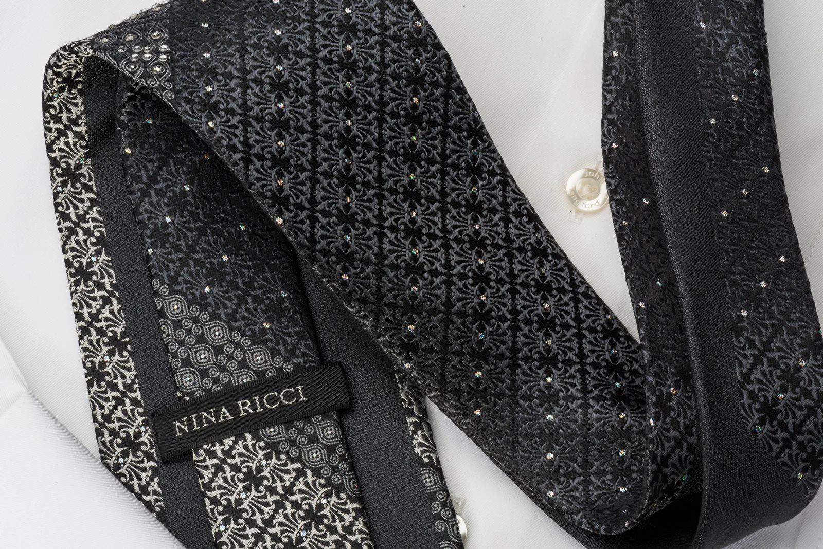 Nina Ricci Rhinestone Necktie Silver Fleur De Lis On Black With Silver Sparkles - Image 4