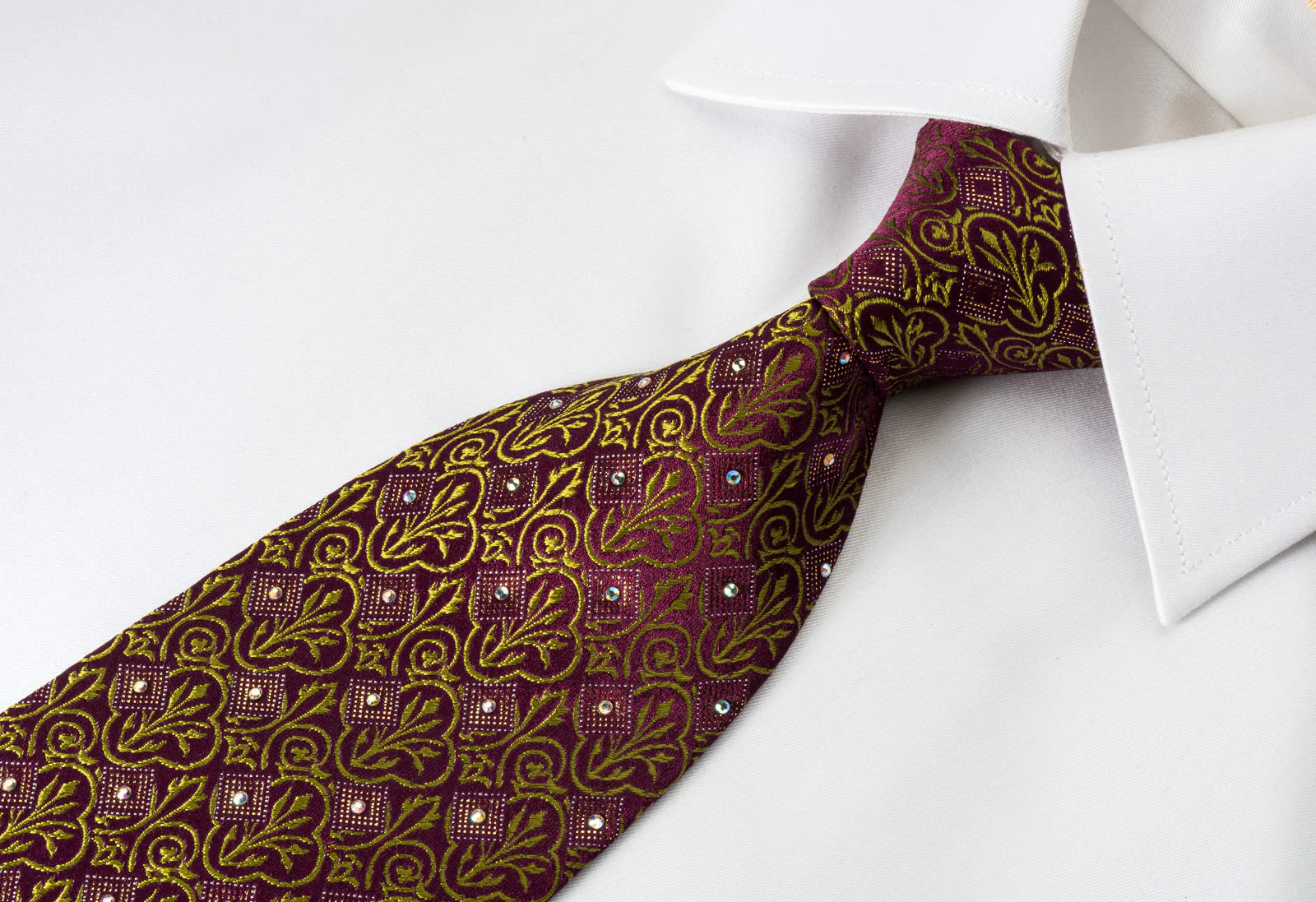 Nina Ricci Rhinestone Tie Green Cartouche On Burgundy With Gold Sparkles - Image 2