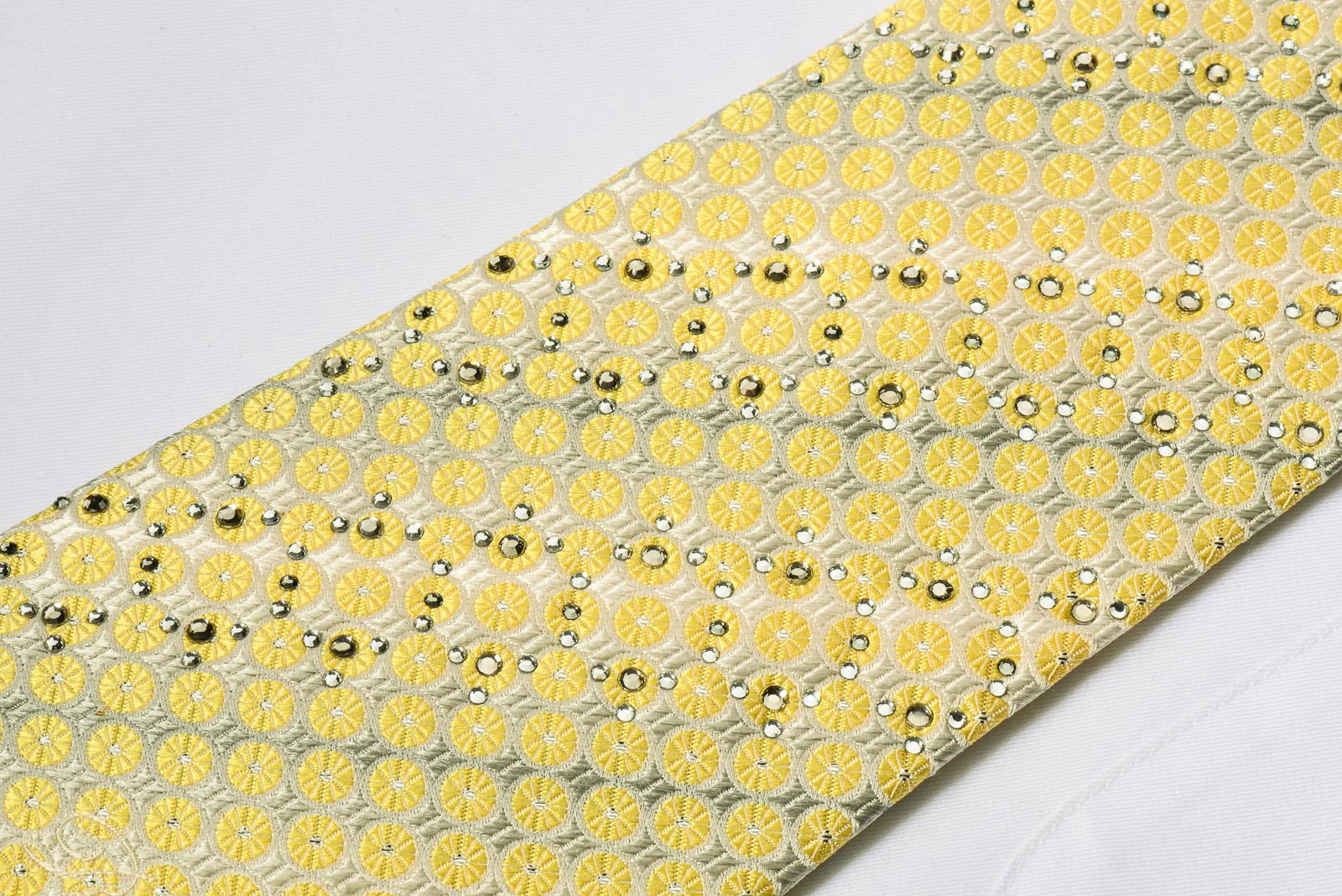 Nina Ricci Yellow Rhinestone Tie With Silver Sparkles - Image 2