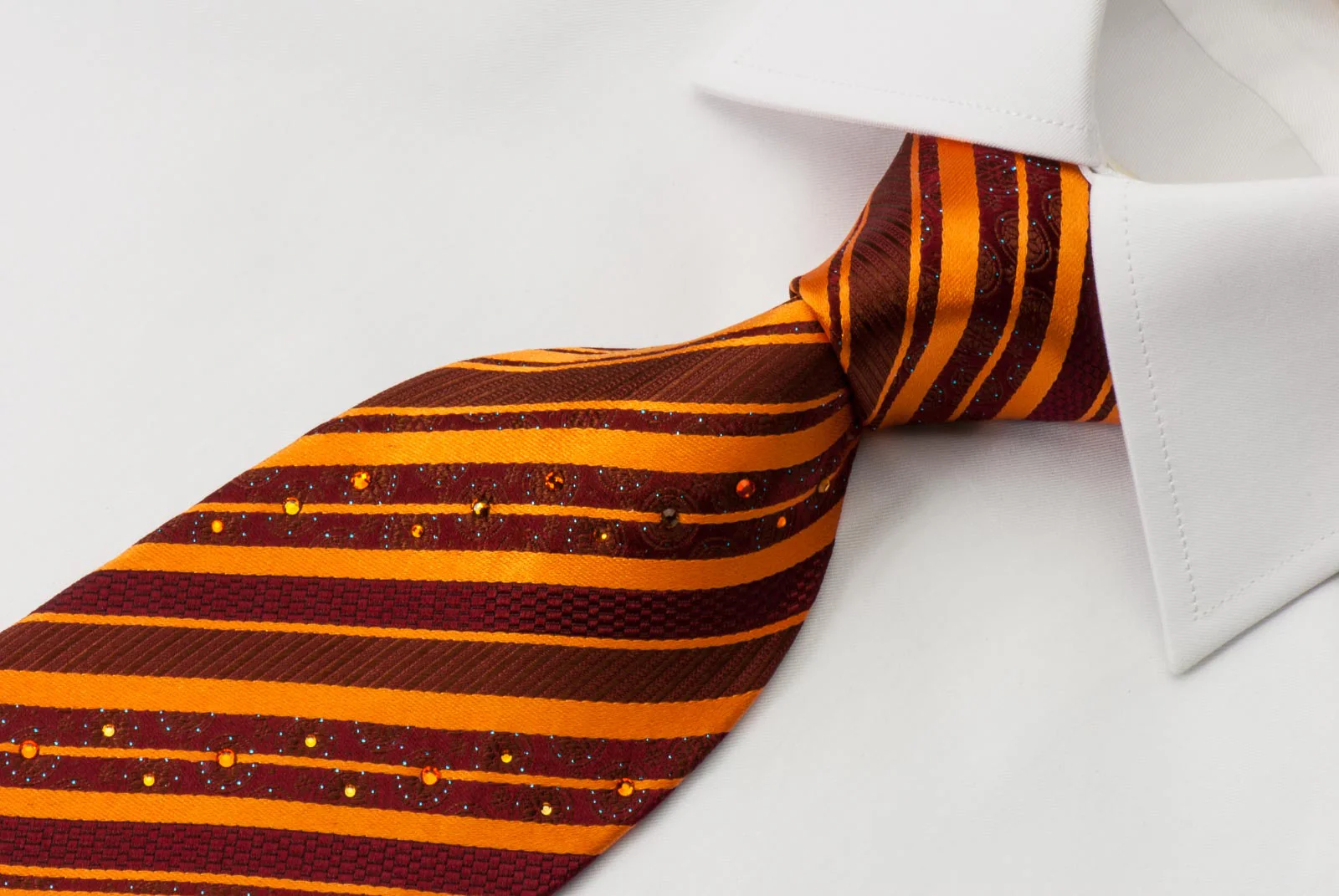 Perry Ellis Men's Rhinestone Silk Necktie Orange Stripes On Burgundy With Blue Sparkles - Image 4