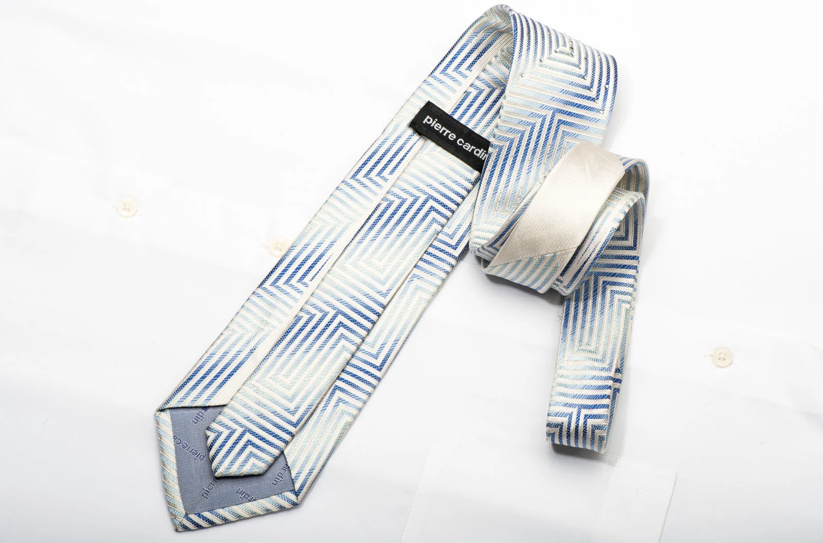 Pierre Cardin Men's Silk Necktie White Chevron Striped On Blue Sparkling With Rhinestones - Image 4