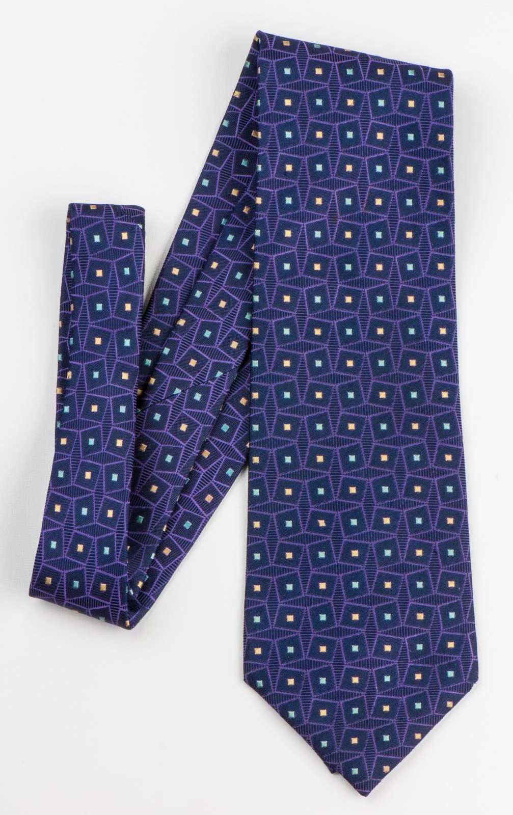 Pierre Cardin Men's Woven Silk Tie Purple Geometric Design On Blue - Image 4