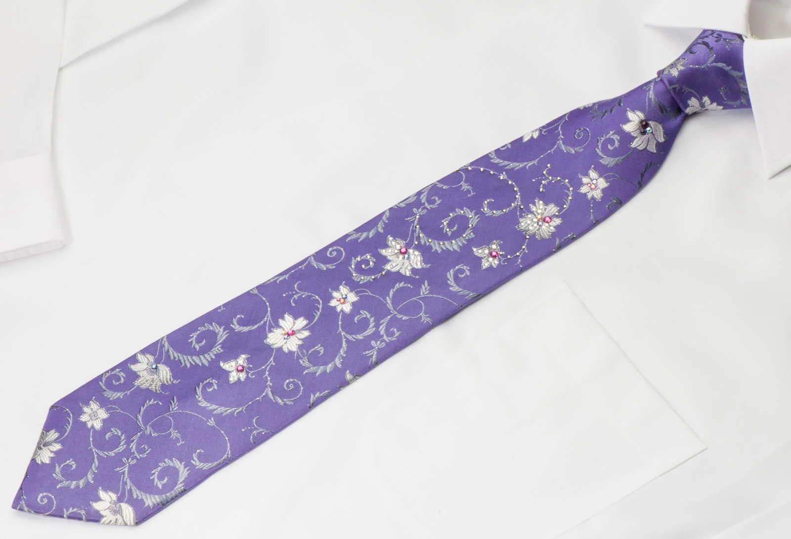 Pierre Cardin Rhinestone Necktie Silver Floral On Mauve With Silver Sparkles - Image 7