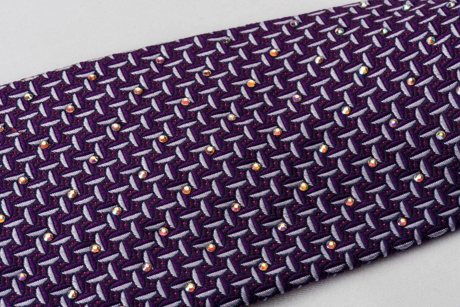 Pierre Cardin Rhinestone Silk Tie Silver Weave On Purple With Red Sparkles - Image 7