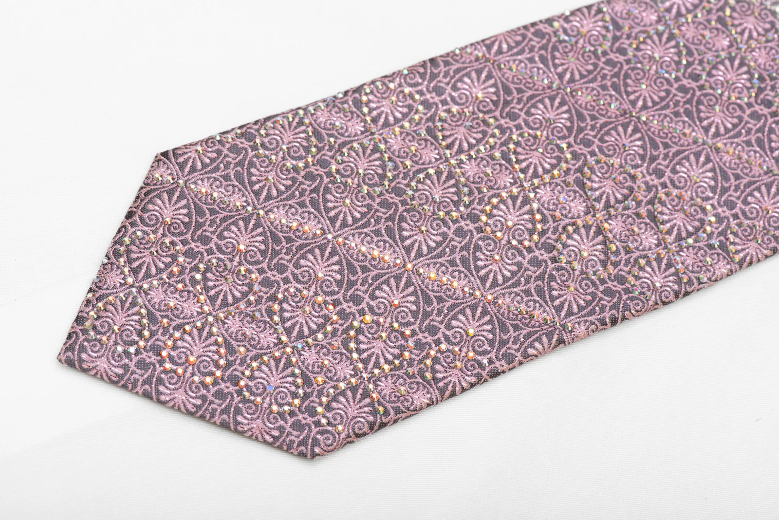 Pink Anthemion Cartouche On Silver Rhinestone Necktie With Silver Sparkles - Image 4