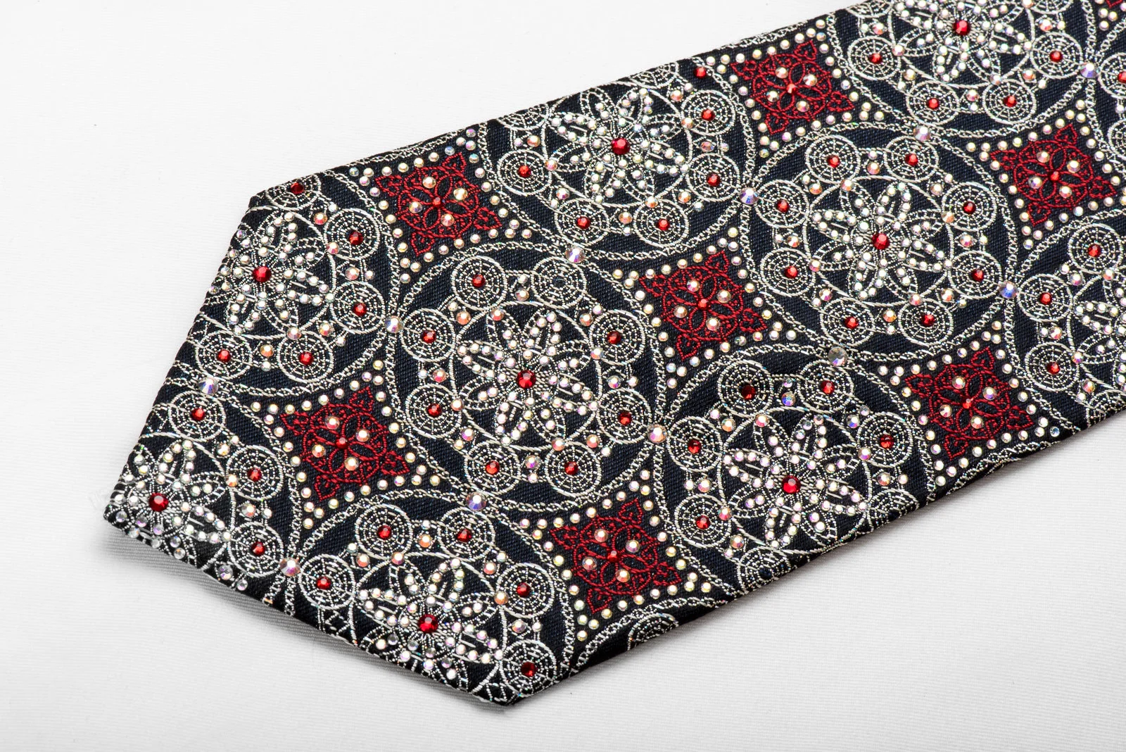 Renoma Men's Crystal Silk Necktie Silver Red Arabesque On Navy With Silver Sparkles - Image 5