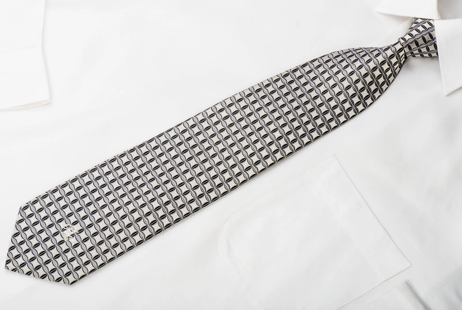Renoma Men's Silk Necktie Trellis On Silver - Image 2