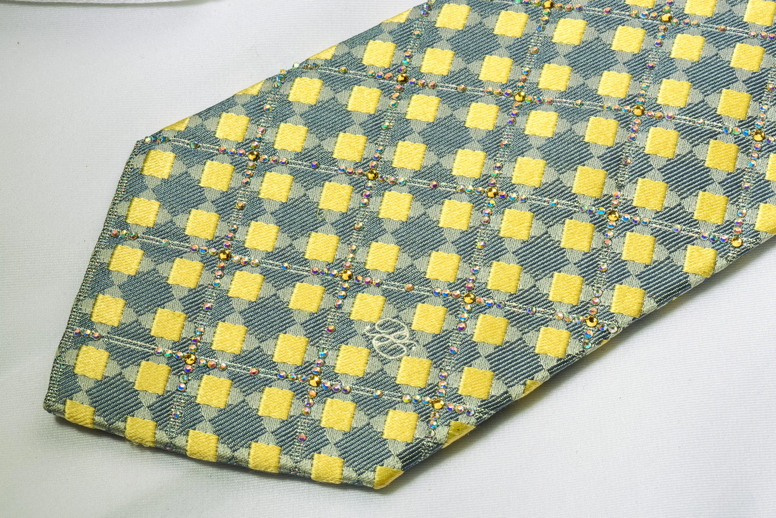 Renoma Rhinestone Necktie Silver Yellow Checker Design With Silver Sparkles - Image 2