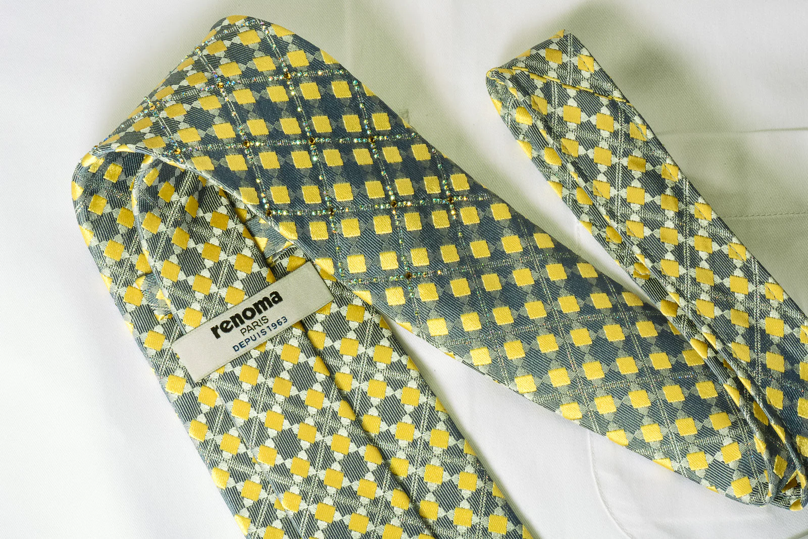 Renoma Rhinestone Necktie Silver Yellow Checker Design With Silver Sparkles - Image 3