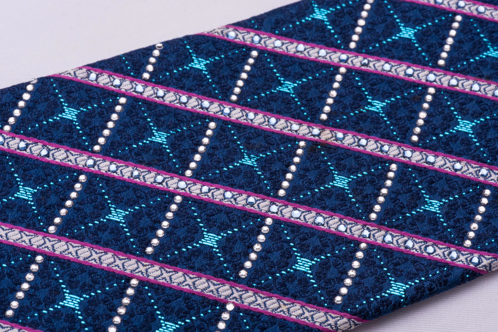 Roberta di Camerino Rhinestone Necktie Silver Striped On Blue With Sparkles - Image 4