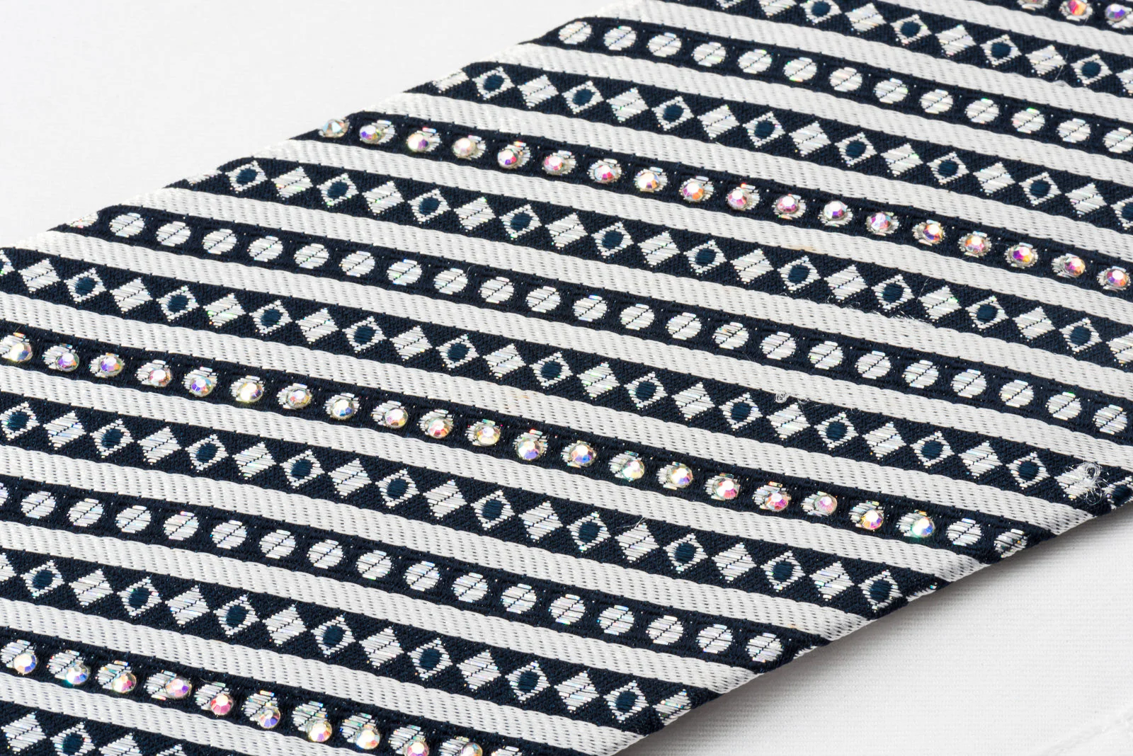 Roberta di Camerino Silk Rhinestone Tie Silver Stripes On Navy Blue With Silver Sparkles - Image 7