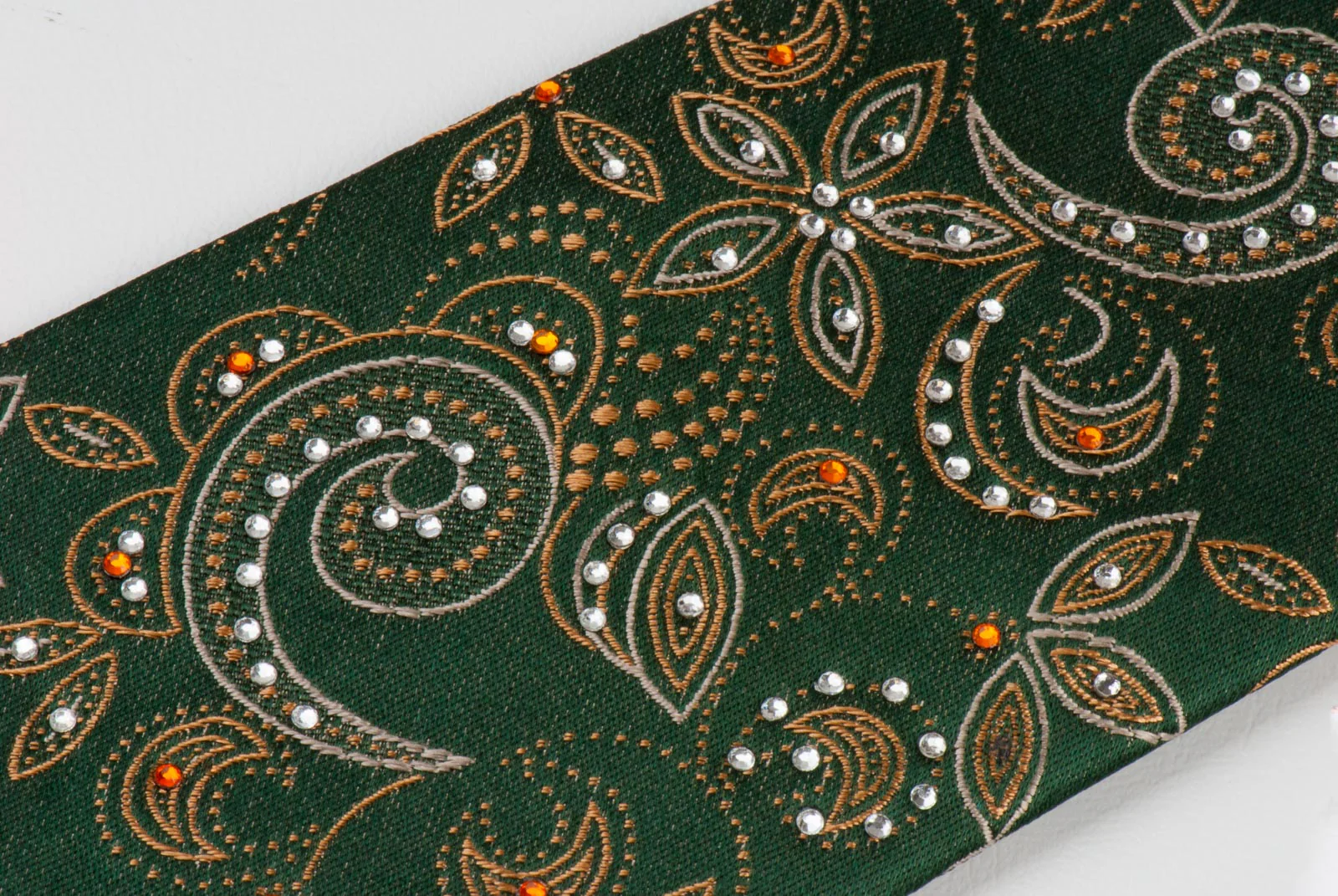 Vito Rufolo Mens Silk Rhinestone Tie Yellow Paisley On Khaki Green Necktie - Image 3