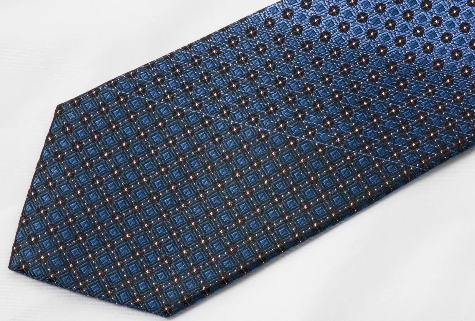 Vacci Men's Crystal Rhinestone Necktie Blue Geometric With Golden Sparkles - Image 3