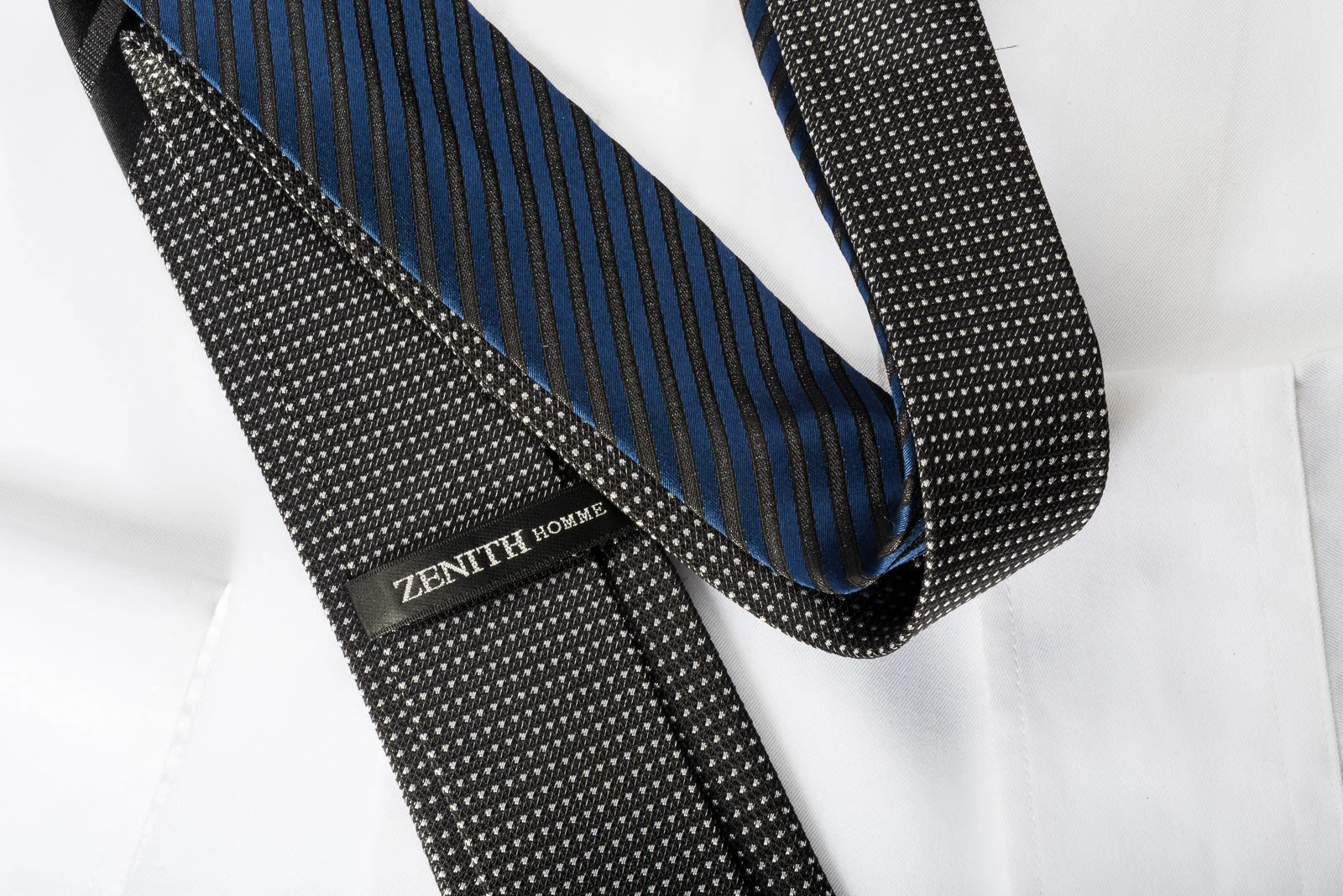 Zenith Homme Skinny Rhinestone Necktie Silver Dots On Black With Silver Sparkles - Image 4